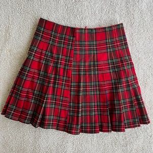 Red Plaid brandy Melville skirt, size small